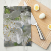 white cherry blossom in spring against a blue sky  キッチンタオル (四つ折り)