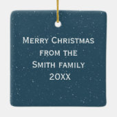 White Christmas Chapel In Winter Pines セラミックオーナメント (裏面)