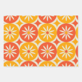White Daises and stars on Orange Yellow circles ラッピングペーパーシート (正面3)
