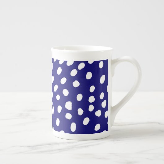 White Dots Dark Blue ボーンチャイナマグカップ (右)