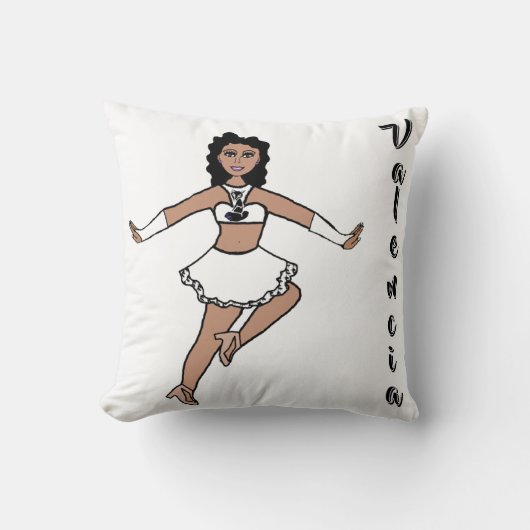 White Fox Dancer #2 クッション (正面)