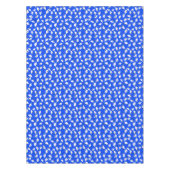 White Graduation Caps on Bright Blue テーブルクロス (正面)