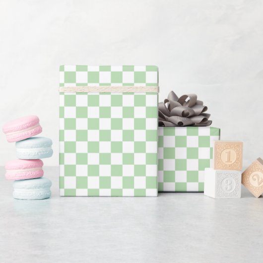 White & Green Checkerboard Wrapping Paper Roll ラッピングペーパー (ベビーシャワー)