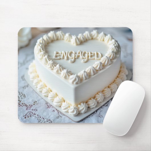 White Heart Cake For Engagement マウスパッド (マウス)