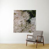 WHITE HYDRANGEAS IN BLOOM タペストリー (インサイチュ)