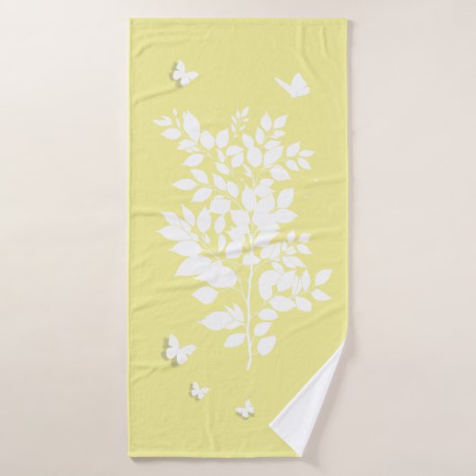 White leafy branch and butterflies in profile バスタオル (バスタオル)