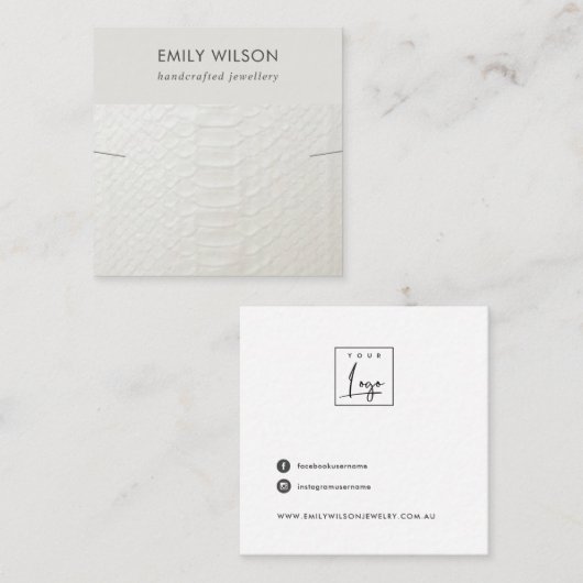 WHITE LEATHER TEXTURE NECKLACE BRACELET DISPLAY スクエア名刺 (正面/裏面)