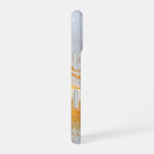 White marble chic gold glitter monogram iPhone 16ケース (右側面)