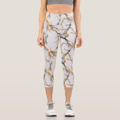 White Marble Texture with Glowing Gold Veins カプリレギンス (正面)