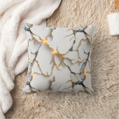 White Marble Texture with Glowing Gold Veins クッション (ブランケット)