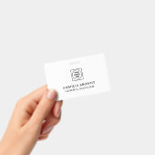 White Minimalist | Modern Heart Clean Design バッジ (手持ち)