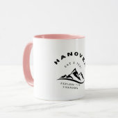 White Mug with Mountain Design マグカップ (正面左)