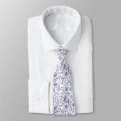 White neck tie with elegant blue floral pattern  ネクタイ