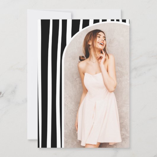 White on Black Coquette Bow photo graduation 招待状 (裏面)