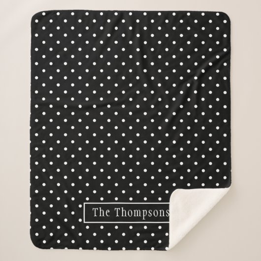 White On Black Polka Dots Pattern With Custom Name シェルパブランケット (正面)
