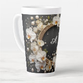 White Orchid Floral Wreath With Pearls and Gold カフェラテマグ (左アングル)