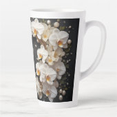 White Orchid Floral Wreath With Pearls and Gold カフェラテマグ (右)