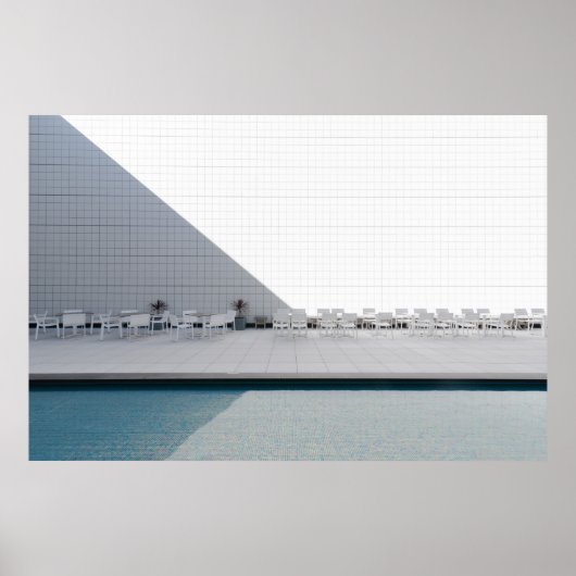 WHITE PATIO TABLE WITH CHAIRS DURING DAYTIME ポスター (正面)