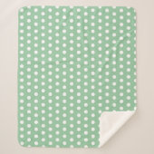 White Polka Dots on Sage Green  シェルパブランケット (正面)