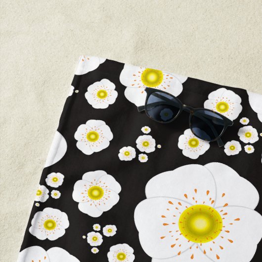 White Poppies Beach Towel ビーチタオル (インサイチュ)