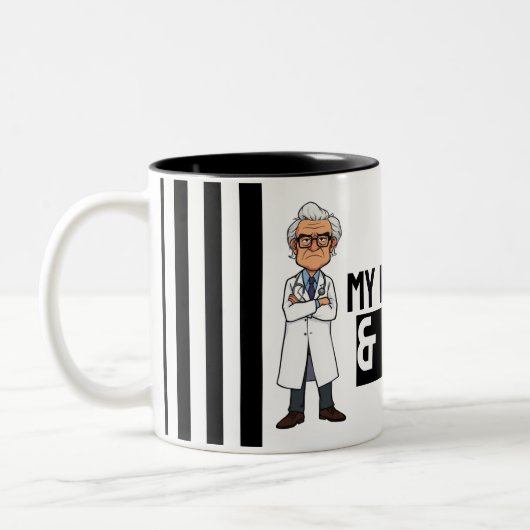 White Prison Stripe cartoon grumpy senior doctor ツートーンマグカップ (左)