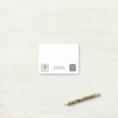 White QR | Minimalist Business Logo Design ポストイット (デスク上)