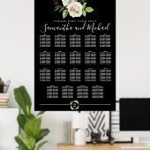 White Rose Floral on Black 19-Table Seating Chart ポスター (ホームオフィス)