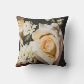 White Rose Flower Floral Design クッション (裏面)