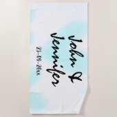 white simple minimal text style wedding blue heart ビーチタオル (正面)