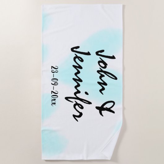 white simple minimal text style wedding blue heart ビーチタオル (正面)