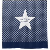 White Snowflake Pattern on a Midnight Blue Sky シャワーカーテン (正面)