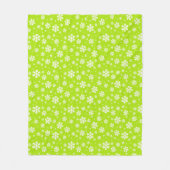 White Snowflakes on Green Winter Pattern フリースブランケット (正面)