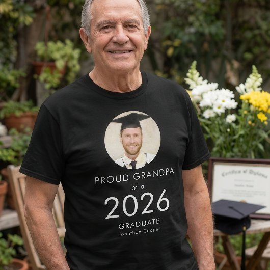 White Text Photo Proud Grandpa of 2026 Graduate Tシャツ