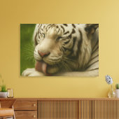 White Tiger in Private Grooming Ritual キャンバスプリント (インサイチュ (リビング))