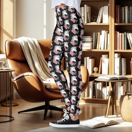 White Unicorn and Flowers レギンス