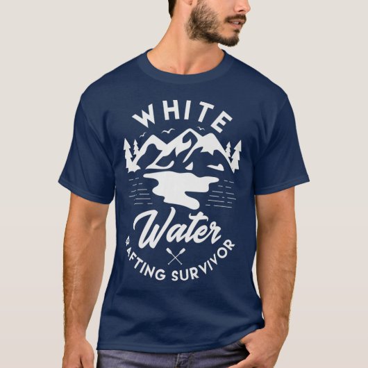 White water rafting survivor Design for a fan Tシャツ (正面)