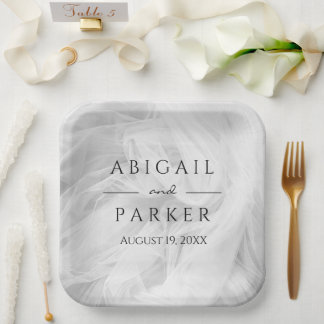 White Wedding Tulle with Newlywed Names ペーパープレート