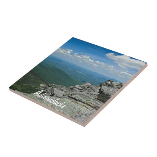 Whiteface山、Adirondacks、NYの上 タイル (側面)