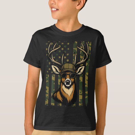 Whitetail Buck Youth Boy Deer Hunting Camo America Tシャツ (正面)