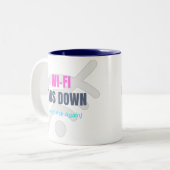 Wi-Fiがダウンした(再びダウンし頼ない) ツートーンマグカップ (正面左)