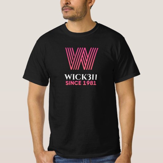 Wick311、レトロ（ピンク） Tシャツ (正面)