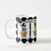 Wicked Cats Cupcake Halloween Treats コーヒーマグカップ (左)