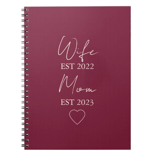 Wife & Mom Est. – Minimalist Valentine Gift ノートブック (正面)