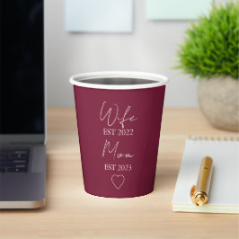Wife & Mom Est. – Minimalist Valentine Gift 紙コップ