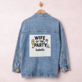 Wife of the Party T-Shirt | Funny Bride Gift デニムジャケット (ハンガー)