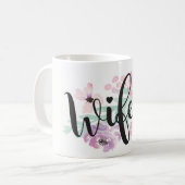 Wifeyのマグの結婚式の夫人があるGift花嫁のコップの花嫁 コーヒーマグカップ (正面左)