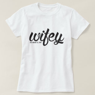 Wifeyの服装 Tシャツ
