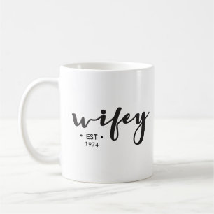Wifeyカスタムで設立されたパーソナライズされた年 コーヒーマグカップ