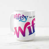 Wifeyカップル結婚の記念日カスタムのカラフル コーヒーマグカップ (正面左)
