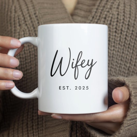 Wifey Black Script Typography Established Year コーヒーマグカップ
